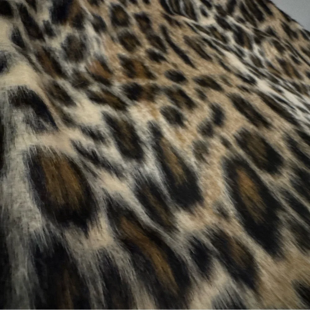 NWT H&M FUZZY LEOPARD PRINT MINI SKIRT